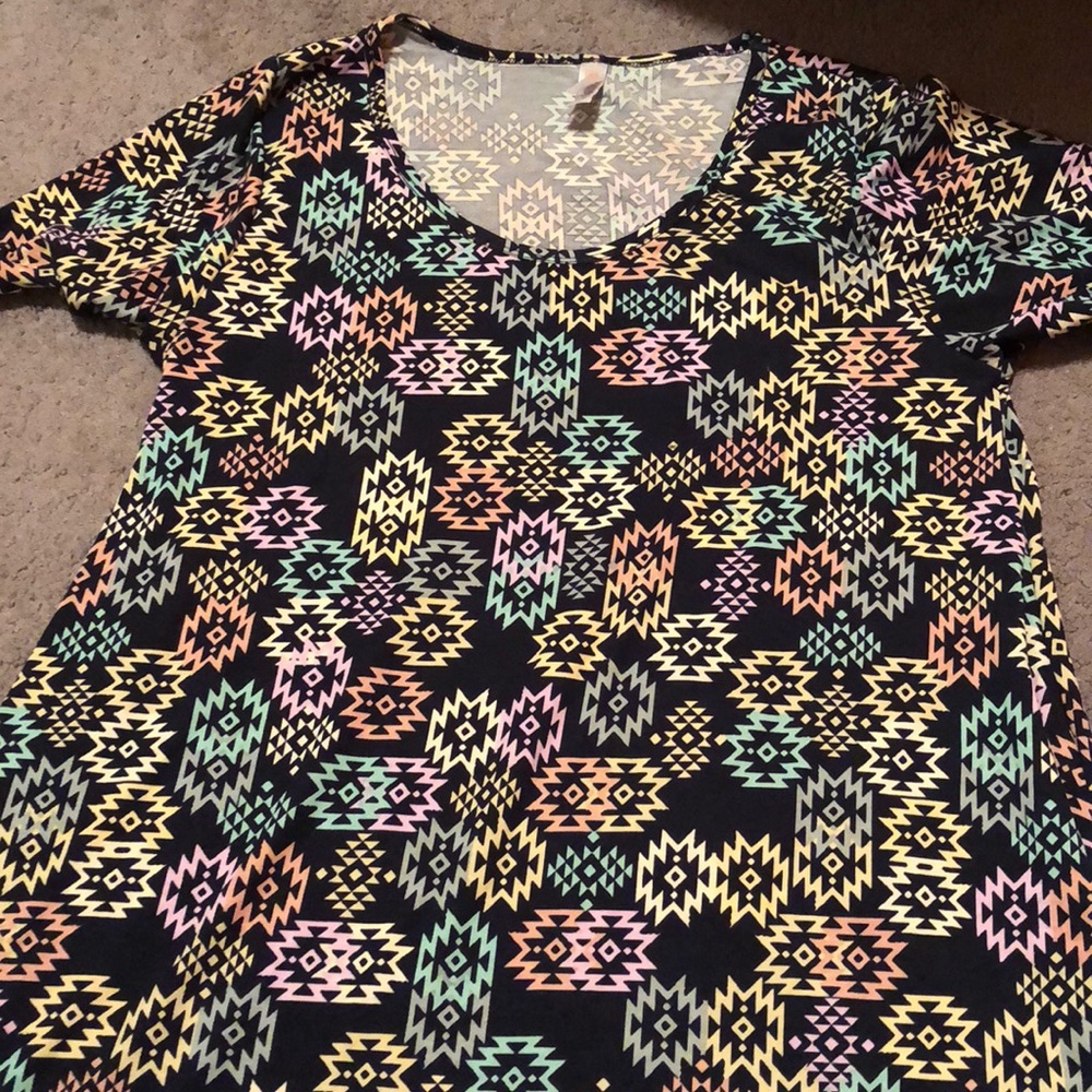 Lula rose shirt
